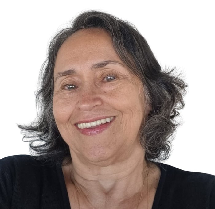 Ana Luiza Oliveira P. Barros Sakayo